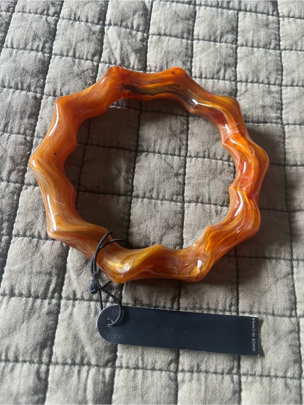 NWT Lane Bryant Bakelite Bangle Butterscotch swirl design - Picture 2 of 3
